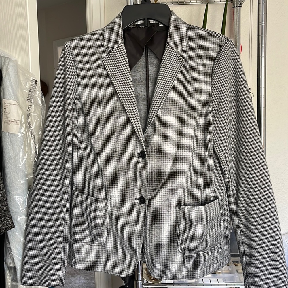 Uniqlo Black and White Houndstooth Jacket